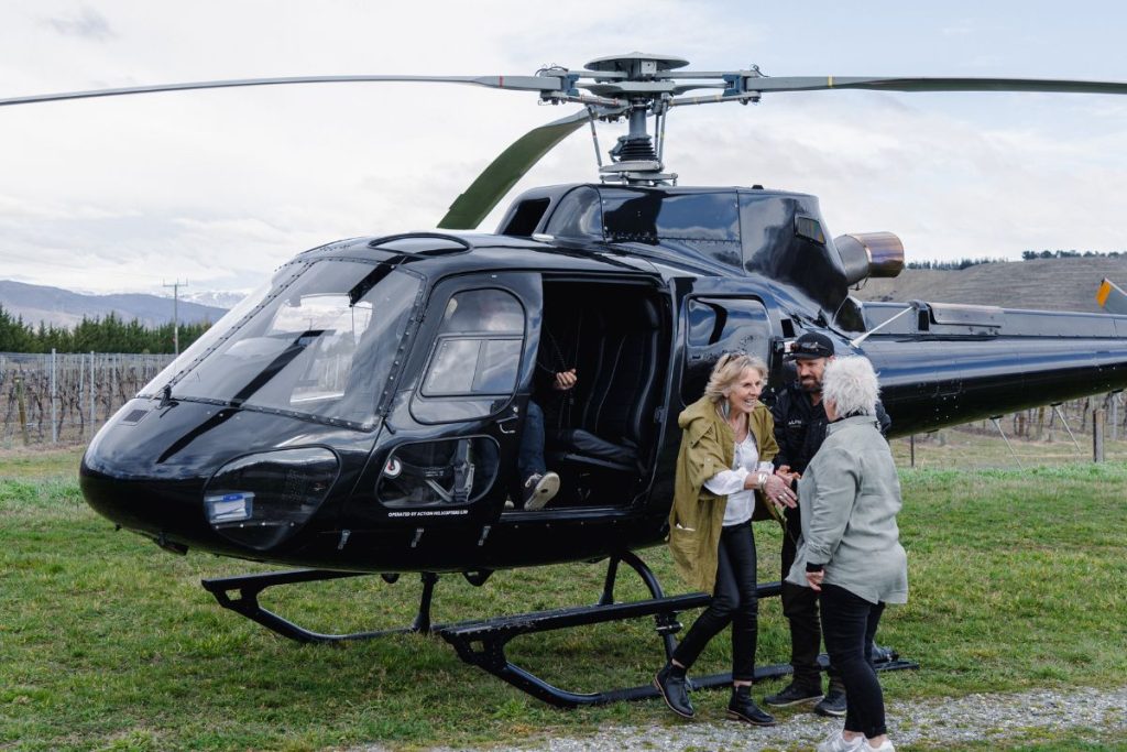 luxury heli wine tastings queenstown