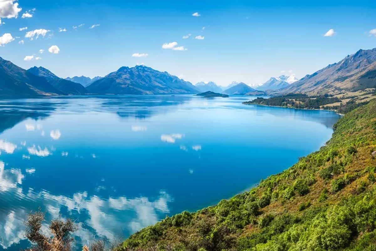 scenic drive to Glenorchy on a private Queenstown day tour